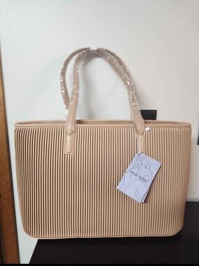 Beige Ribbed Tote Bag - Women's Handbag